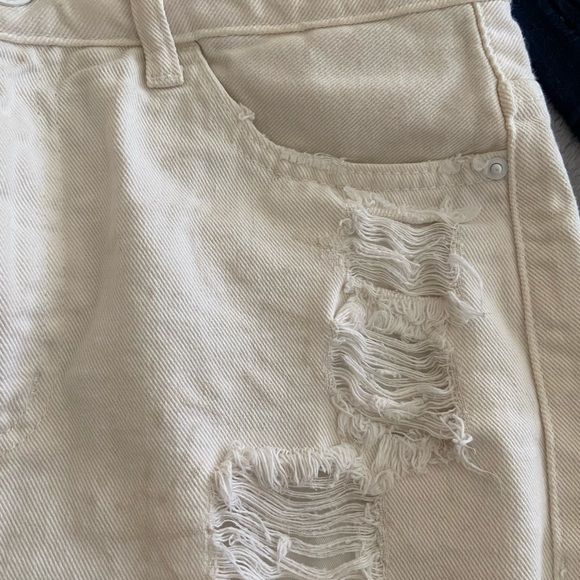 White jean skirt. - Picture 9 of 12